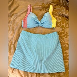 Lands End Seersucker Swimsuit and Skirted Bottom Women’s Size 12